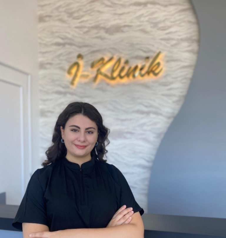 Diş Hekimi Hazal Pektaş